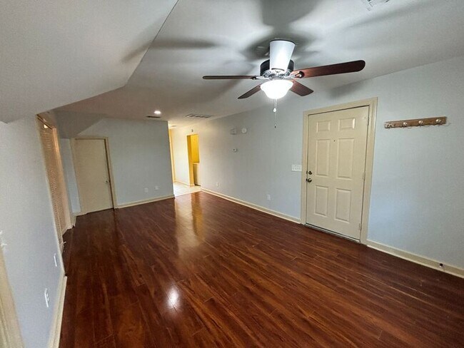 Foto del edificio - 810 Madison St