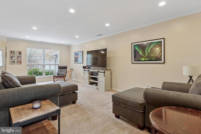 Building Photo - 235 Copper Beech Dr