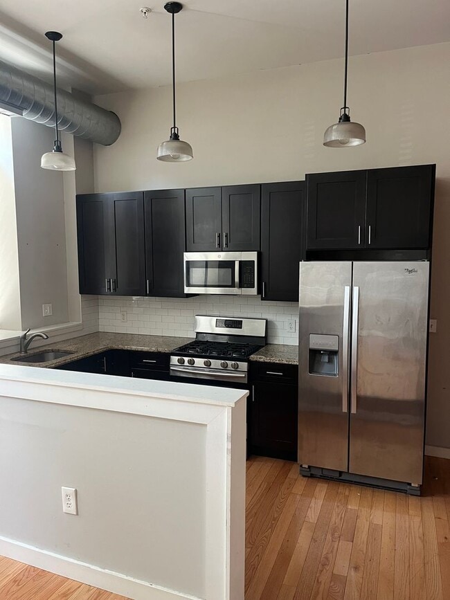 1942 - 1942 Apartment