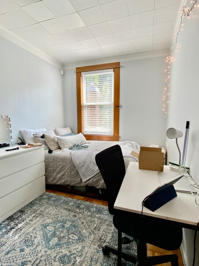 2rd bedroom - 5428 Wilkins Ave