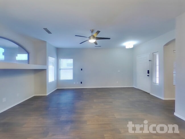 Building Photo - 8418 W Sonora St