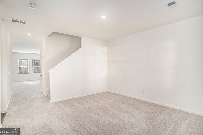 Foto del edificio - 7650 Saffron Ave