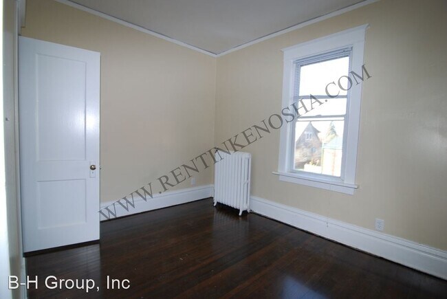 Building Photo - 2301 52nd St