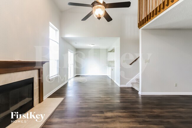 Foto del edificio - 8646 Coralberry Ln