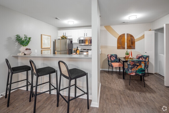 3BR, 3BA - C2 - 1,126SF - Dining - Albion at Murfreesboro Apartments