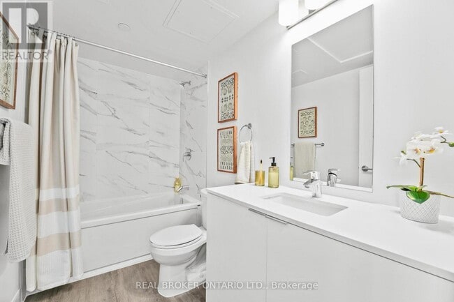 Building Photo - 100 Manett Crescent