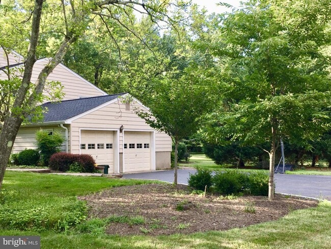 Building Photo - 328 Dodds Ln