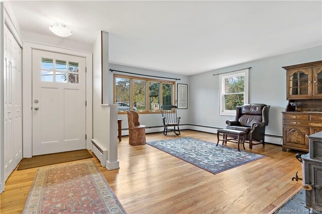 Foto del edificio - 4 Woodvale Rd Ext