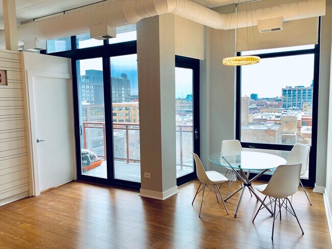 Foto del edificio - 740 W Fulton St