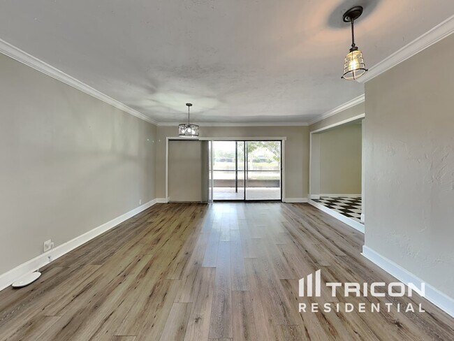 Foto del edificio - 1228 Doris Dr