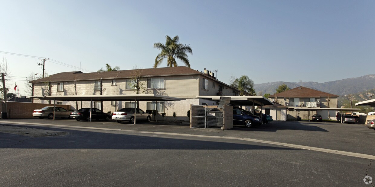 Foto del edificio - Amberwood Village Apartments