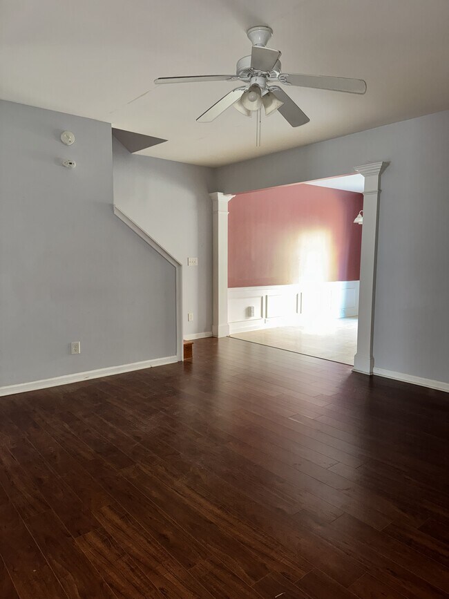 Foto del edificio - 3159 Creston Park Ct