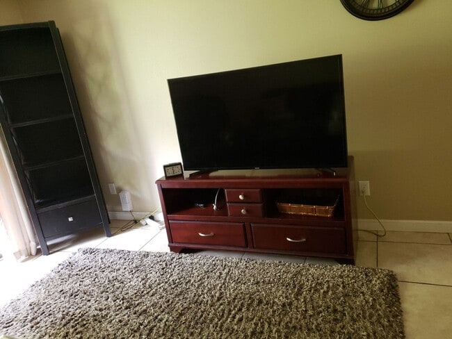 Building Photo - Kihei Shores F208