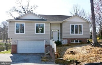 Building Photo - 11231 Rawhide Rd