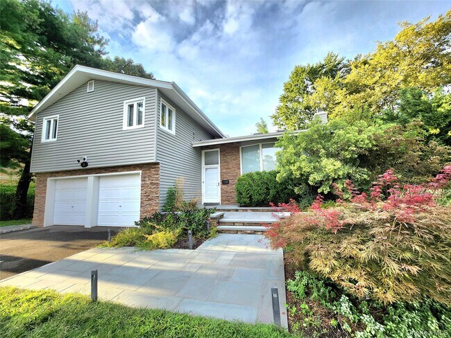 Building Photo - 38 Orange Dr