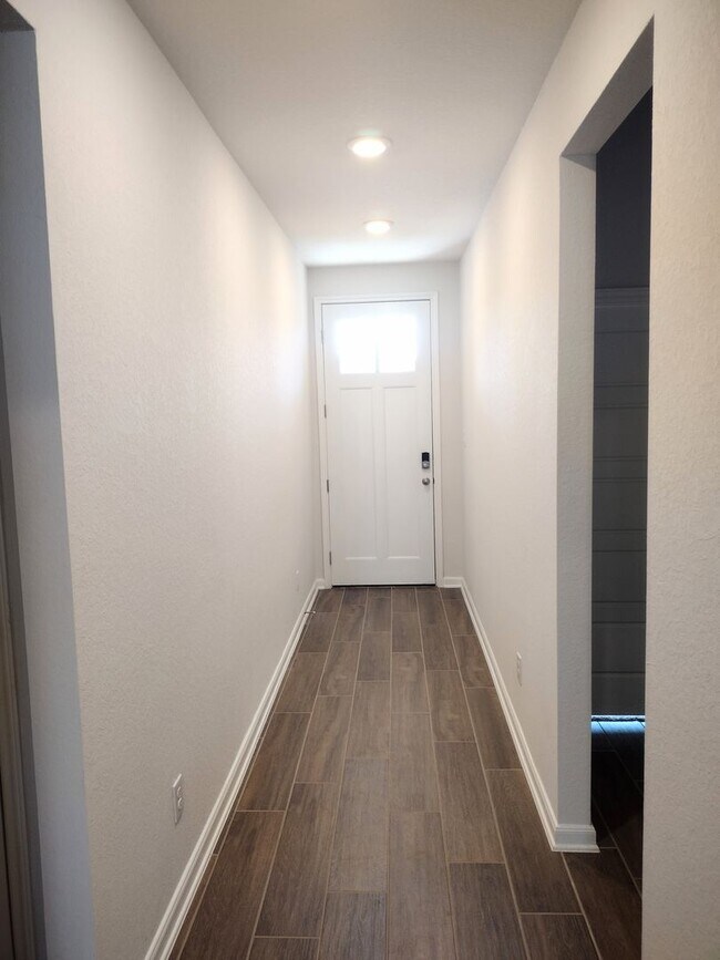 Foto del edificio - Beautiful 4 bedroom new build, it is a must see!!