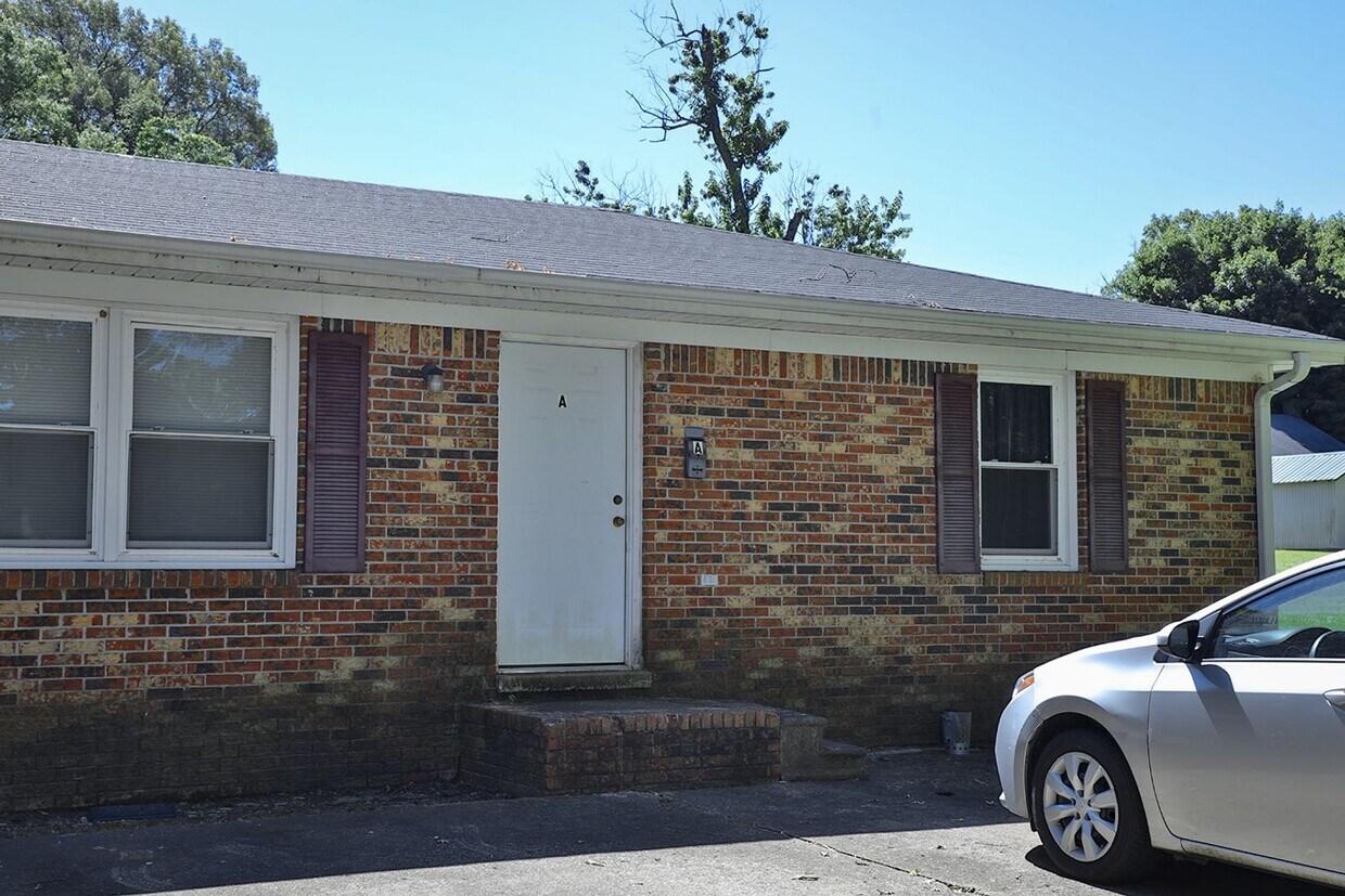 Primary Photo - 119 Mayes St