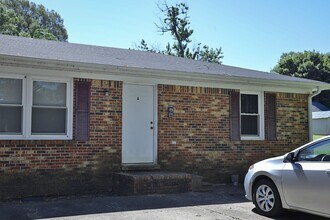 Building Photo - 119 Mayes St