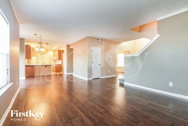Building Photo - 2243 Tanya Dr