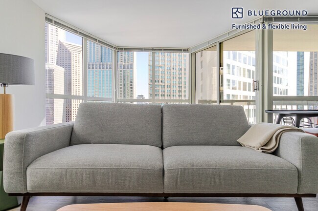 Foto del edificio - 1 E Delaware Pl