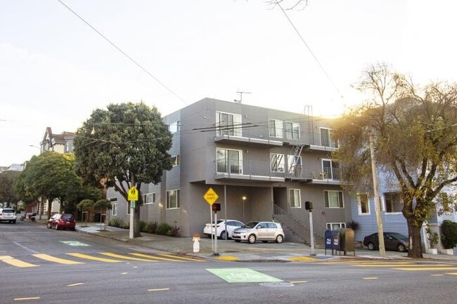Building Photo - 2 bedroom in San Francisco CA 94118