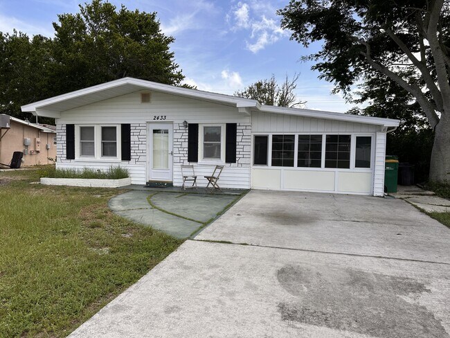 Foto del edificio - 2433 Boyd Ave