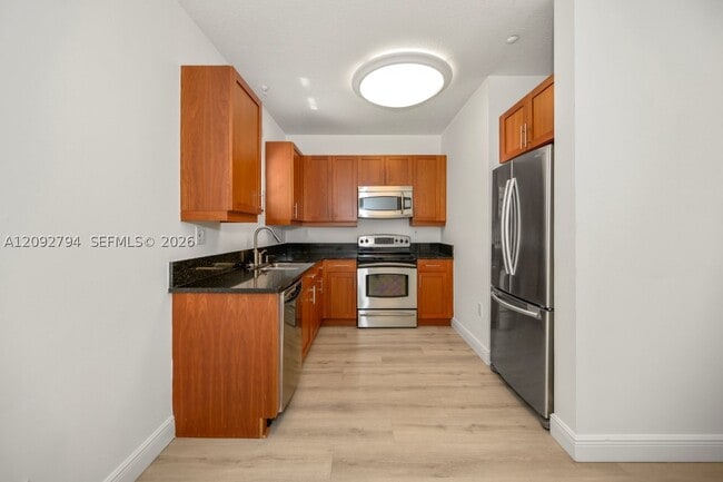 Building Photo - 341 SW 13th St