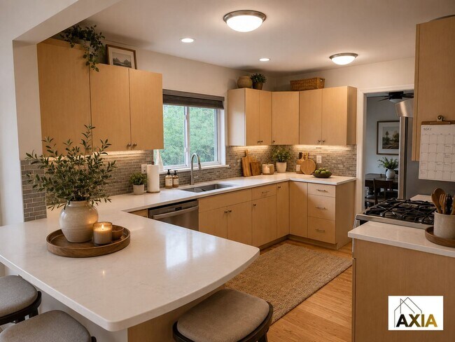 Building Photo - 5BD/3BA in Martin Acres w/a Backyard Oasis!