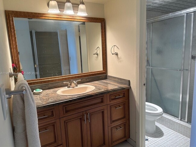 Foto del edificio - 1200 St Charles Pl