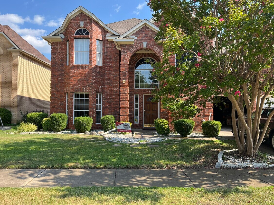 Primary Photo - 183 Cove Dr