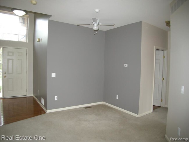 Foto del edificio - 533 Concord Dr