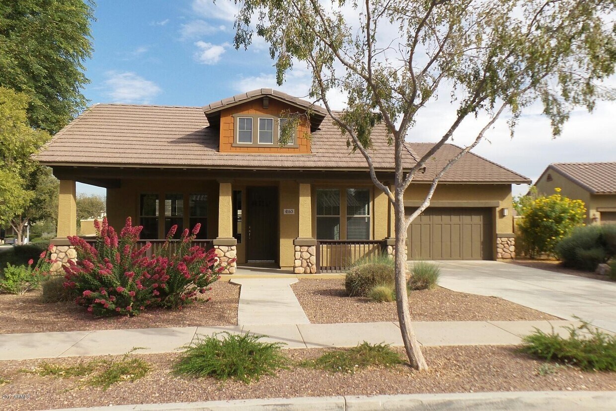 Foto principal - 4163 N Evergreen St