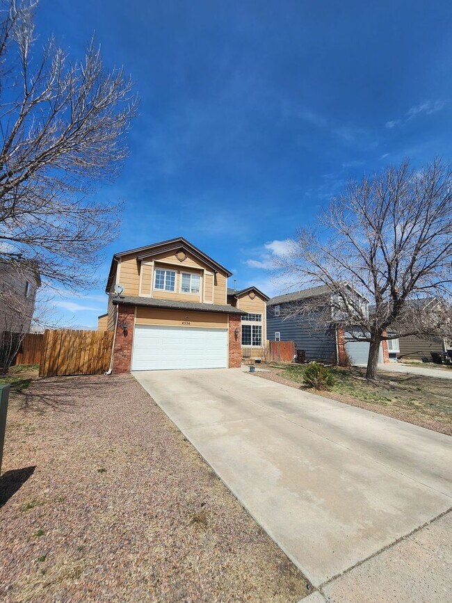 Building Photo - 4556 Gunbarrel Dr