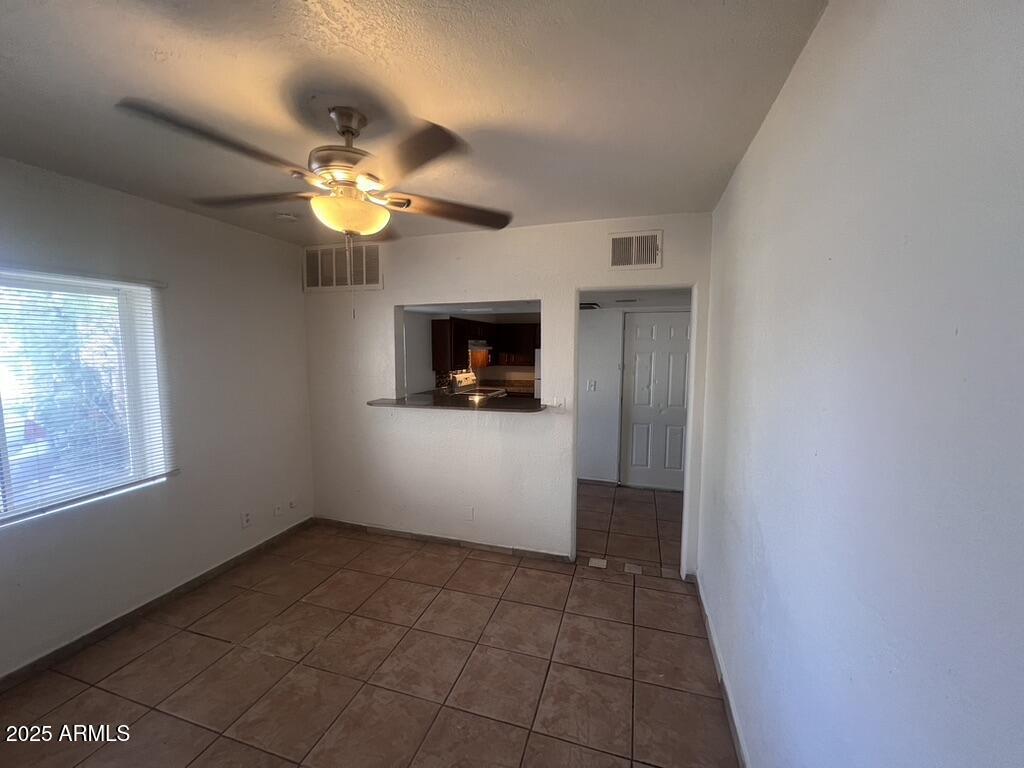 Primary Photo - 526 S Mesa Dr