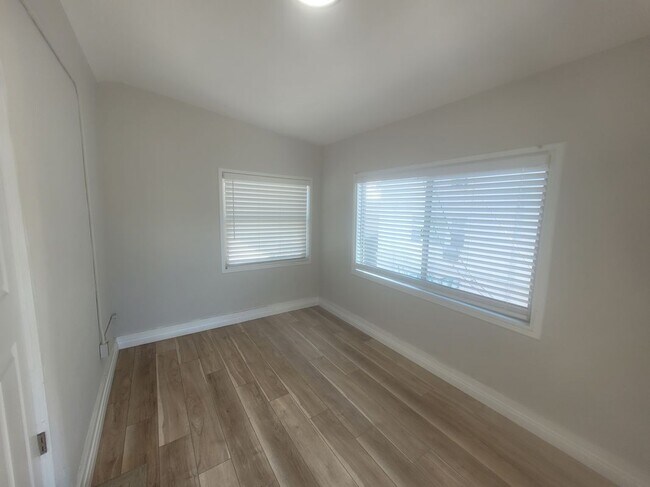 Foto del edificio - 4143.5 Cleveland