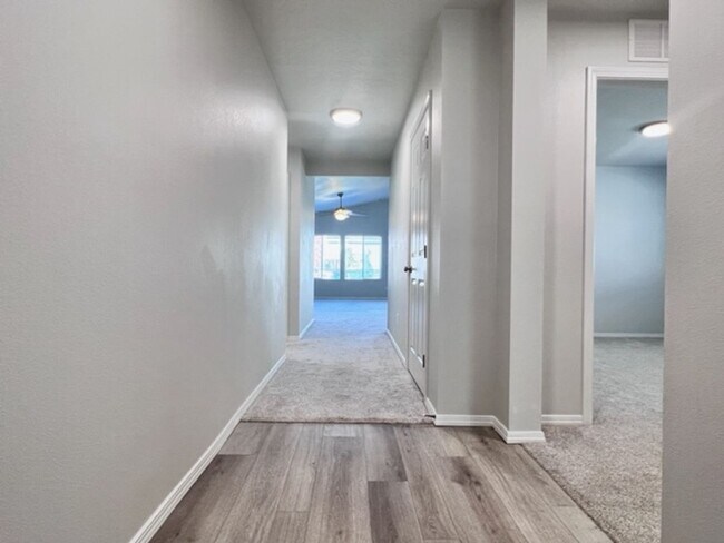 Building Photo - Beautiful home in Trilogy Subdivision