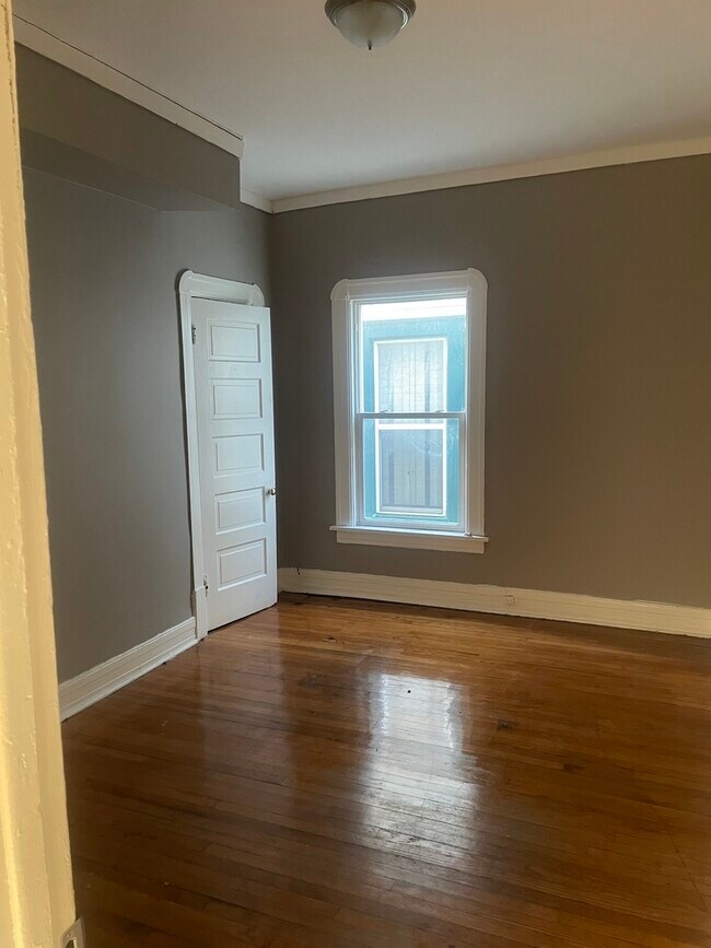 Foto del edificio - 7642 S Eggleston Ave