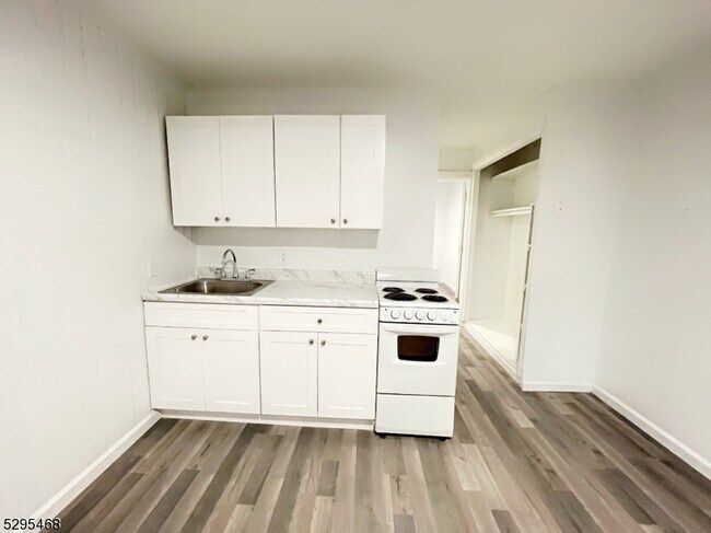 Foto del edificio - 207 Old Chimney Ridge Rd