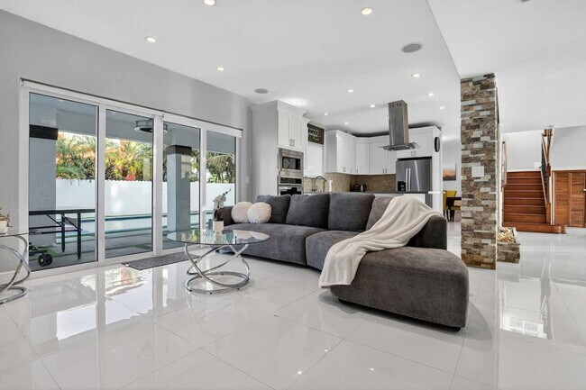 Foto del edificio - 5161 SW 159th Ct