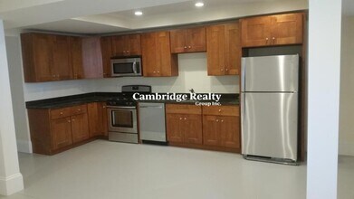Building Photo - 29 Commonwealth Terrace