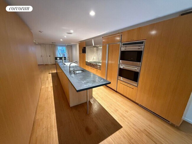 Building Photo - 112 W 118th St