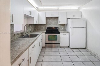 Building Photo - 11905 NE 2nd Ave