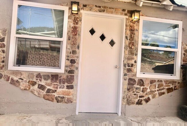 Building Photo - Pioche Mining Town 2 Bedroom Home