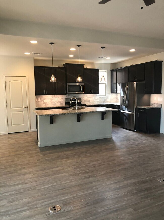 Foto del edificio - Beautiful 3 Bedroom in Bright Star, Chino Valley