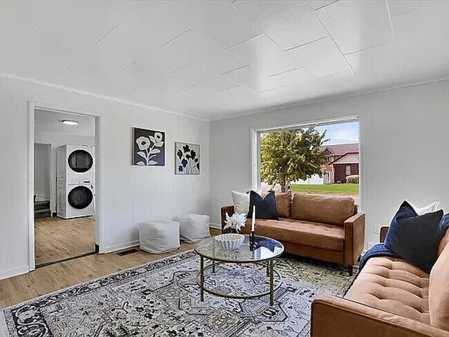 Foto del edificio - For Rent – Charming 3-Bedroom, 2-Bath Home...