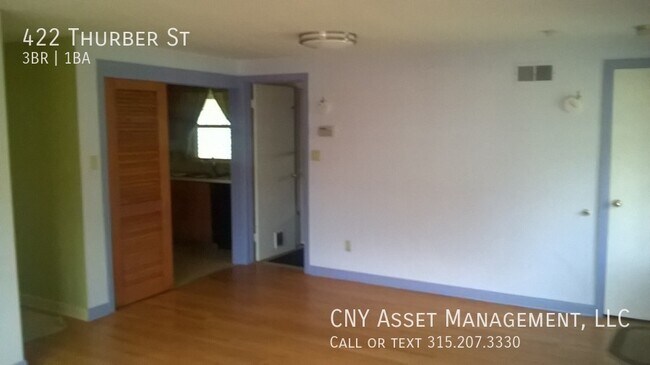 Building Photo - 3 bed/1 Bath Single Family Home