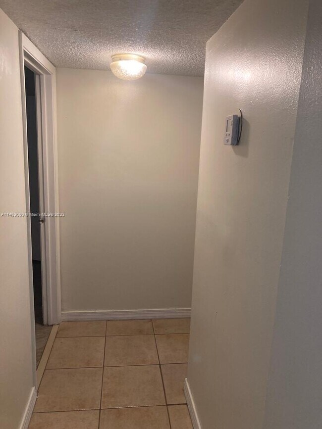 Building Photo - 1750 N Congress Ave