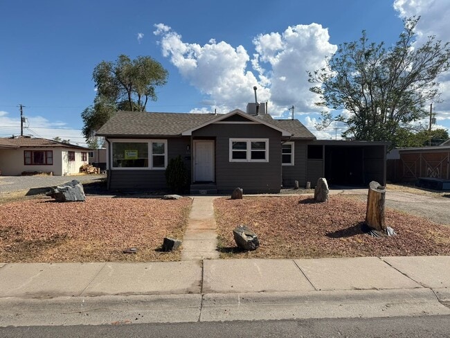 Photo - 1403 Bunting Ave House