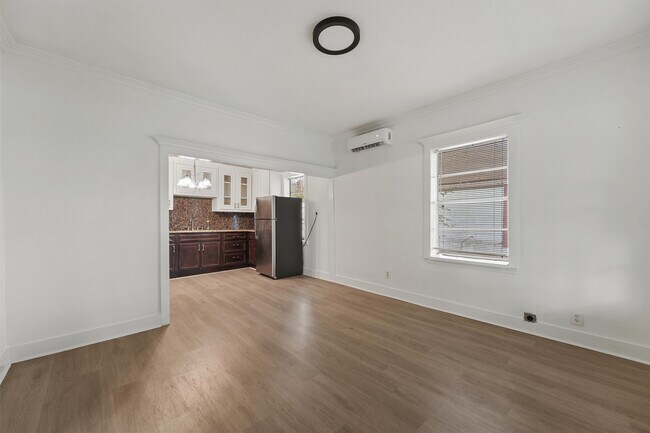 Foto del edificio - 4029 Lucille St