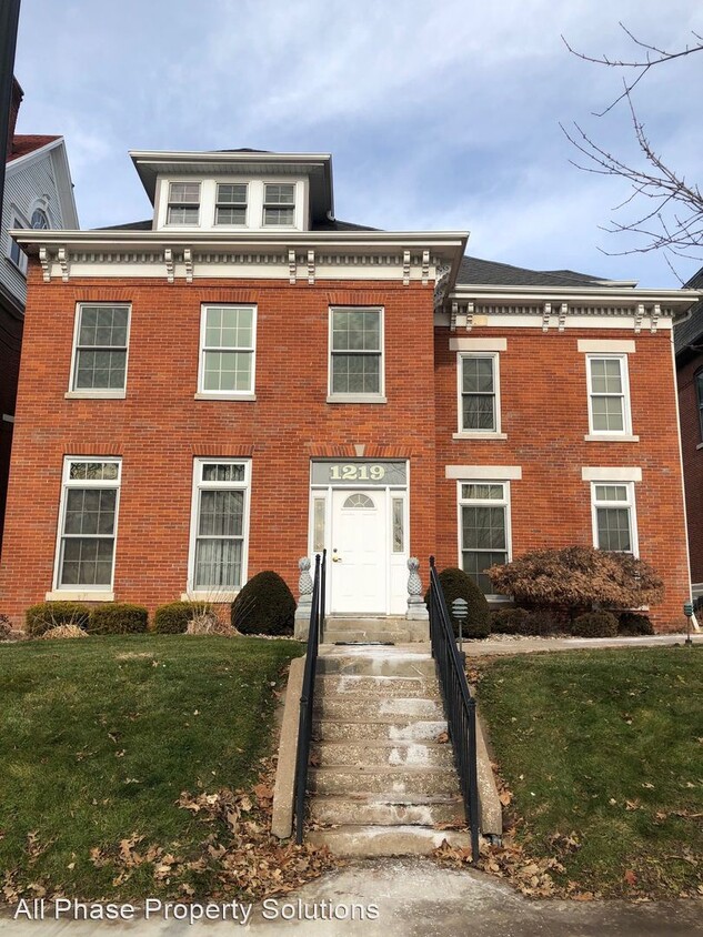 Primary Photo - 1219 Maine St